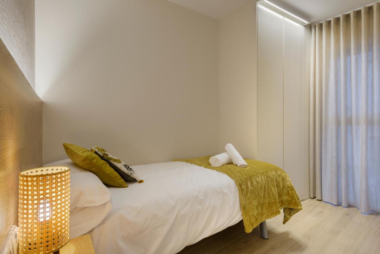 Apartamentos La Muralla De Jaca Buitenkant foto